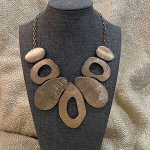 Modern Abstract Statement Necklace – 18”